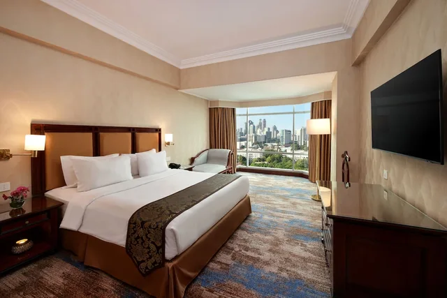 غرفة تنفيذية بسرير كينج، Lumire Hotel And Convention Centre 1/3