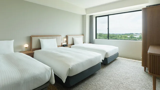 جناح بسريرين منفصلين مع سرير إضافي، Mitsui Garden Hotel Kashiwanoha Parkside 1/1