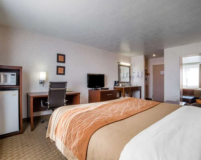 غرفة بسرير كينج، Comfort Inn Elko 3/3