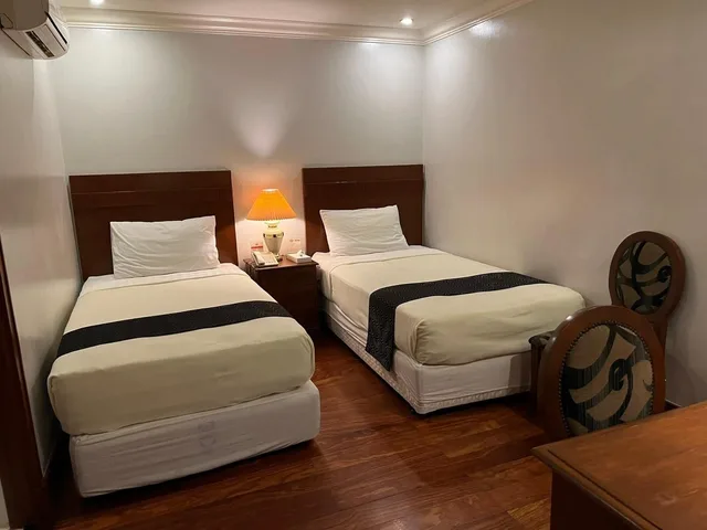 Philippines Deluxe Twin، Townhouse OAK Makati Manila Near PNR Pasay Evangelista formerly VIP Suites 1/7