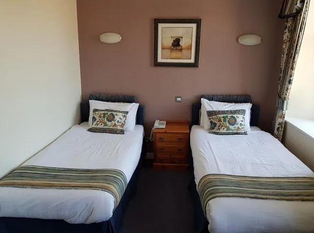 غرفة كلاسيكية مفردة بسريرين منفصلين، PENTLAND HOTEL 1/4