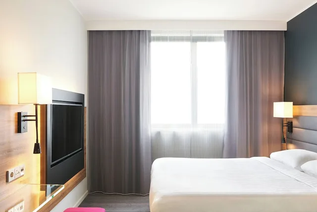 غرفة بسرير كوين، Moxy York 4/10