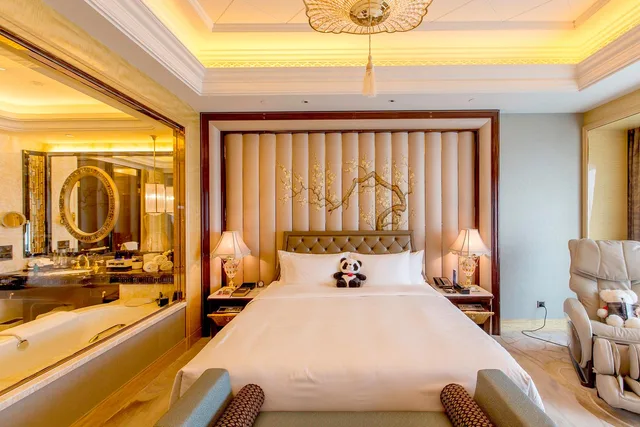 غرفة تنفيذية بإطلالة على البحيرة، Wanda Reign Wuhan 1/1