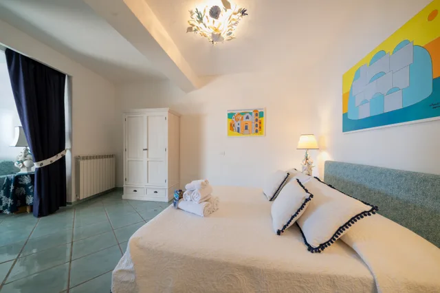 جناح جونيور بإطلالة على البحر، Relais Bijoux 8/10