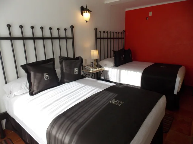 غرفة قياسية بسريرين مزدوجين، Hotel Real de Leyendas 4/8