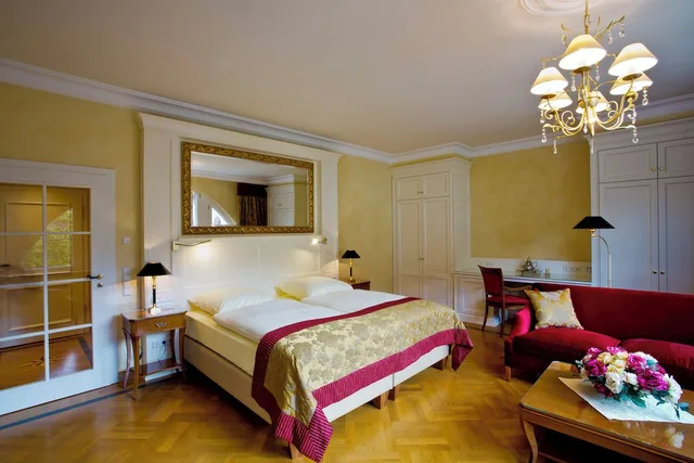 Studio, Suite, King Bed, Moknis Palais Hotel and Spa 7/10