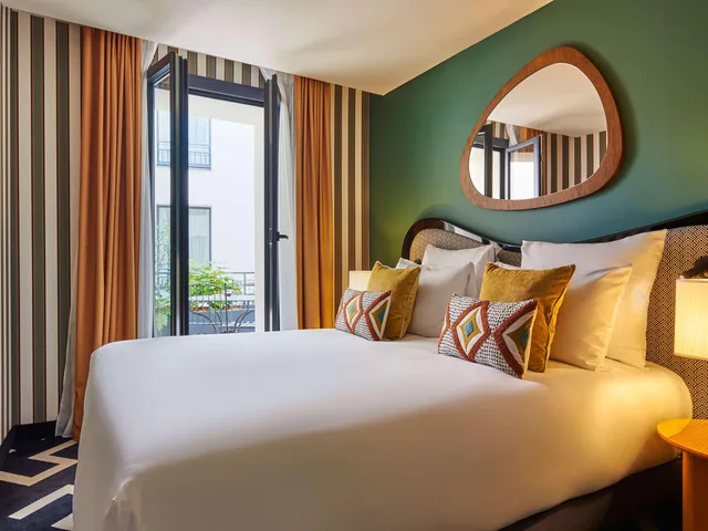 غرفة بسرير كوين، Mercure Paris Butte Montmartre Basilique 4/7