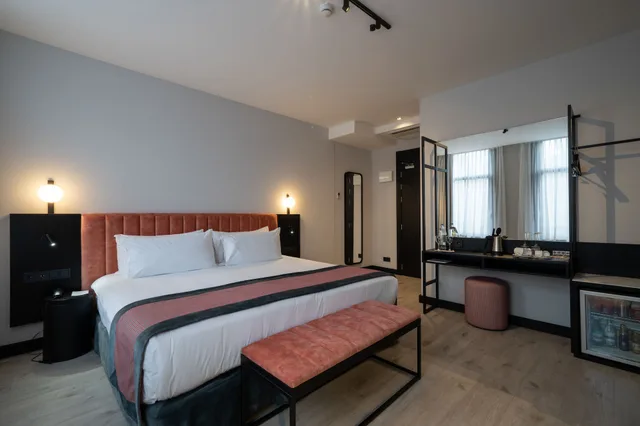 Superior Twin Single Use، Catalonia Hotel Vondel Amsterdam 7/10