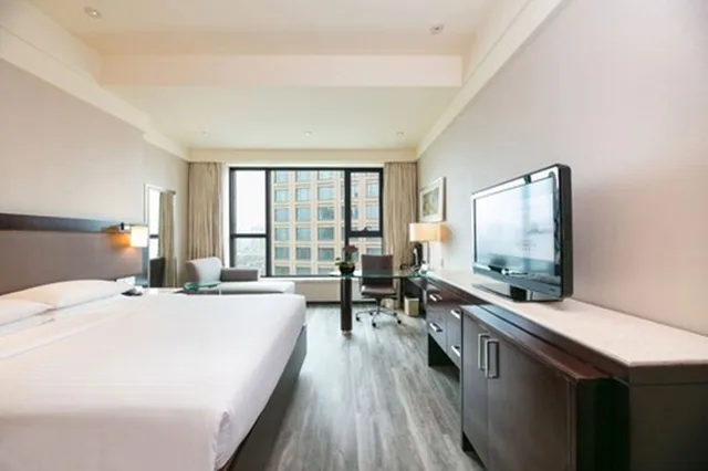 غرفة بريميير بسرير كينج بإطلالة على المدينة، Courtyard Hangzhou Wulin 3/8