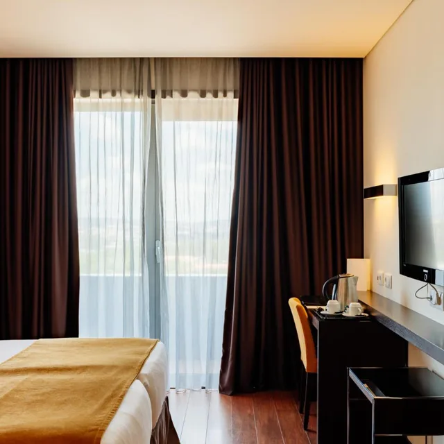 غرفة ثلاثية بشرفة، Axis Porto Business & Spa Hotel 6/10