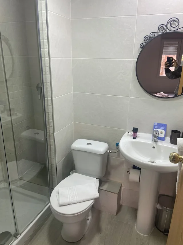 غرفة بسرير مزدوج بحمام خاص، Hostal El Kano 2/4