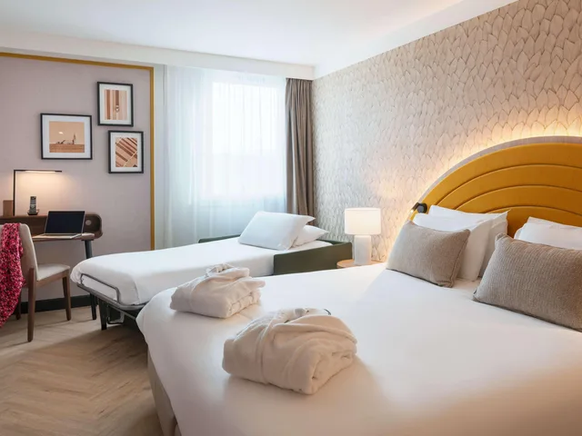 غرفة كلاسيكية بسرير كوين، MERCURE Chartres Est 1/10