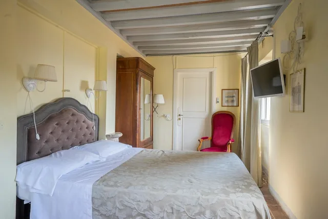 غرفة كلاسيكية بسرير كينج، Hotel Villa Sermolli 3/6