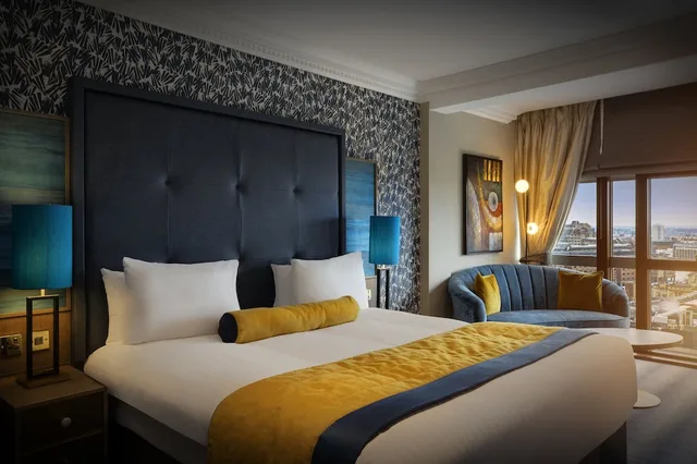 غرفة تنفيذية بسرير كينج، Leonardo Royal Hotel London City 7/10