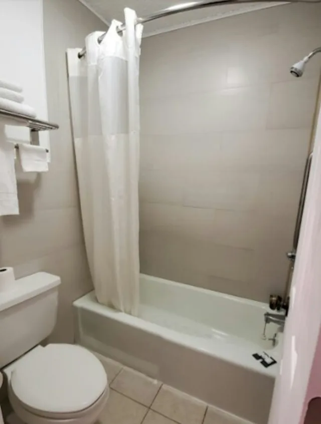 غرفة بسرير كينج، Tri-City Motel Forrest City Spindale 3/4