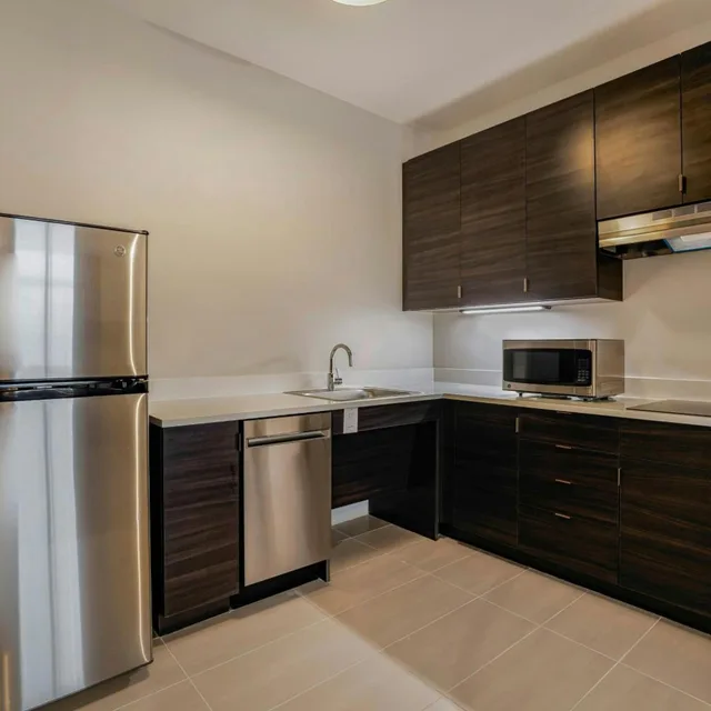 استوديو بسرير كينج مع أريكة بحوض استحمام لذوي الإعاقة، Residence Inn Nashville Metro Center 4/4