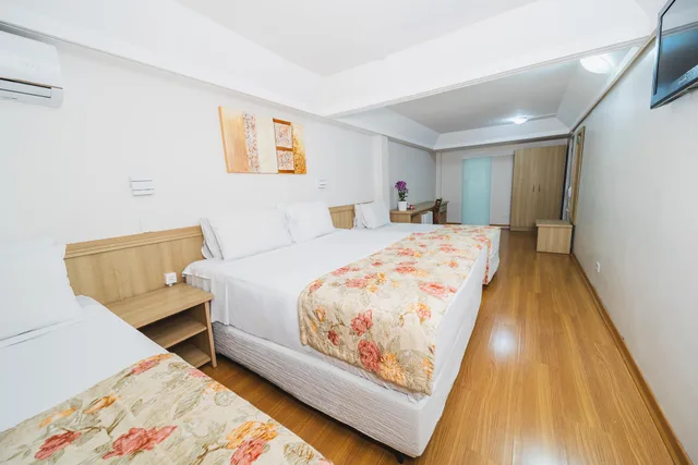 Standard, Quadruple, Hotel Golden Park Curitiba by Nacional Inn 1/5
