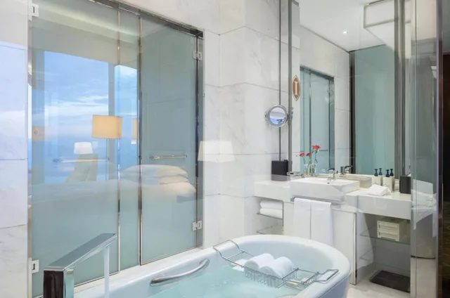 غرفة كلاسيكية بسريرين مزدوجين في طابق مرتفع، Intercontinental Nanjing 6/7