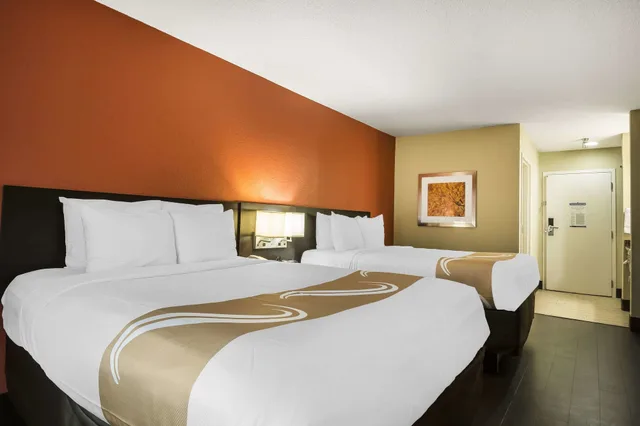 غرفة قياسية بسريرين كوين، Quality Inn Phenix City Columbus 1/6