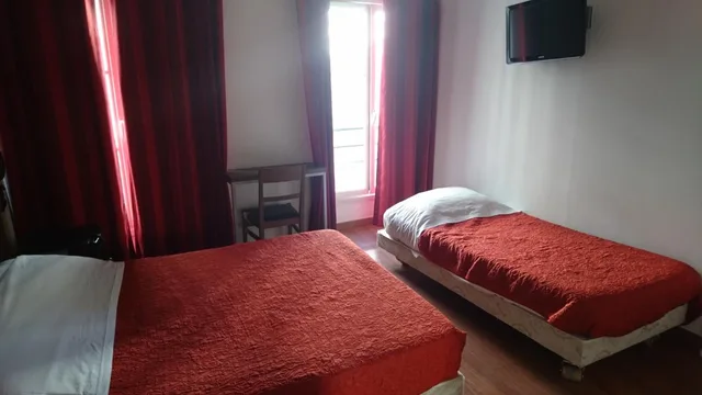 غرفة ثلاثية، Hotel Bertha 5/10