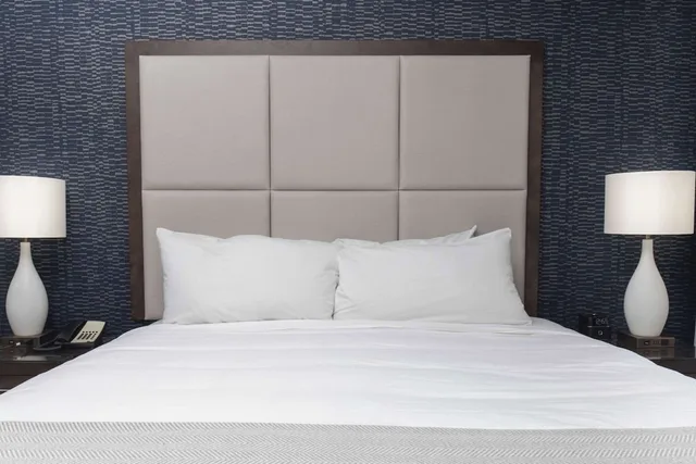 Deluxe, Suite, King Bed, City View, Sofa, Haywood Park Hotel, Ascend Hotel Collection 6/8