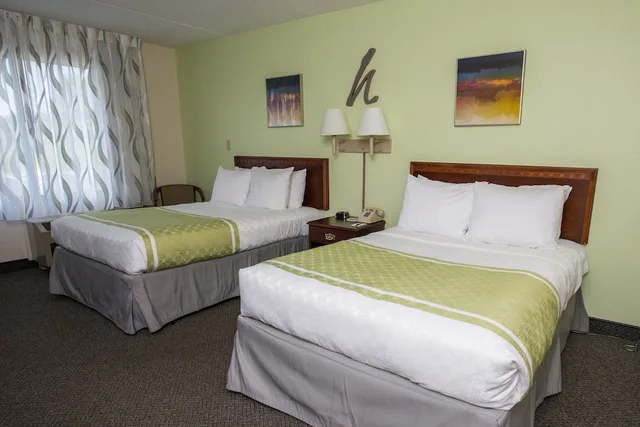 Standard, 2 Double Beds, The Hope Hotel and Richard C. Holbrooke Conference Center 2/3