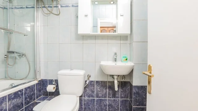 1 Bedroom, Traditional, Apartment, Double Bed, Sofa, Marina Apartments And Studios 4/4