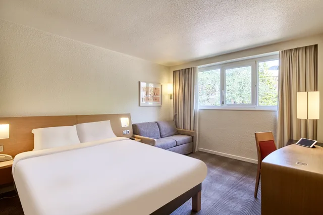 غرفة سوبيريور بسرير مزدوج، B&B Hotel Cergy Port 4 Stars 2/4