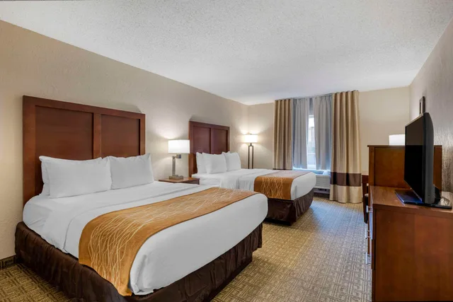 Upgrade, Business, 2 Queen Beds، Comfort Inn St. Louis - Westport Event Center 3/6