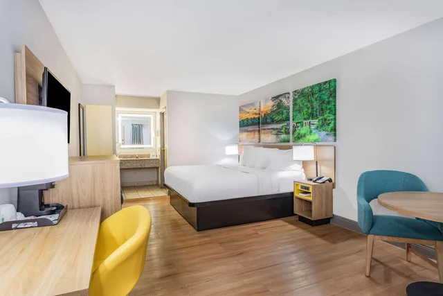 جناح بسرير كينج، Days Inn N Orlando Casselberry 1/1