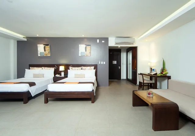 Superior, Double or Twin Bed, Fairways And Bluewater Newcoast Boracay 3/6