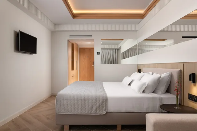 غرفة سوبيريور بإطلالة على المدينة، Mediterranean Hotel Rhodes 2/6