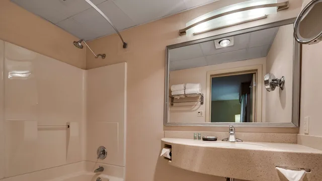 غرفة قياسية بسريرين مزدوجين، Best Western Dubois Hotel 8/8