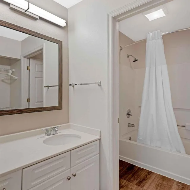 استوديو ديلوكس بسرير كينج، Extended Stay America-Orlando-Convention Ctr-Universal Blvd 8/9