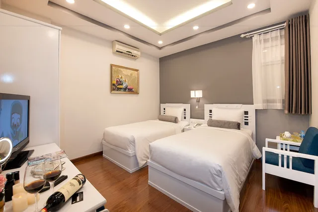 Deluxe, Twin Beds, No Window، Adora Hotel 1/2