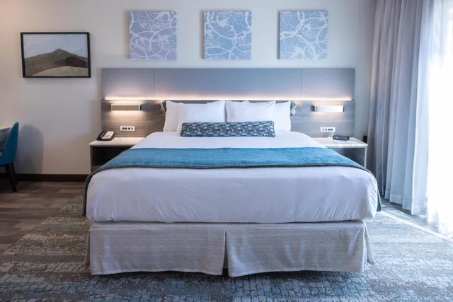 Junior Suite, Blue Lake Casino Hotel 1/4