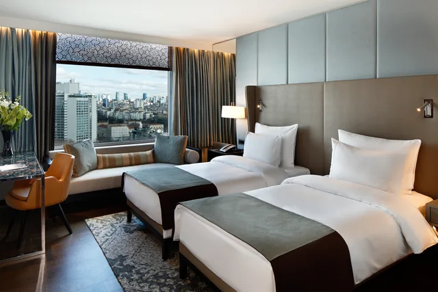 Club, Double Bed, Land View، The Marmara Taksim 1/3