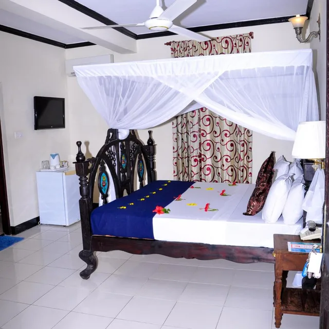 غرفة قياسية بسرير مزدوج، Forodhani Park Hotel 4/7