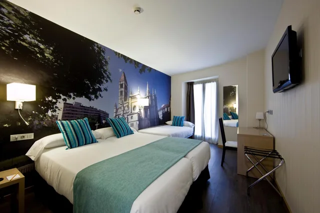 غرفة ثلاثية، ELE Enara Boutique Hotel 8/10
