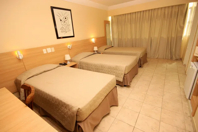غرفة سوبيريور بثلاثة أسرّة بإطلالة جزئية على البحر، Jangadeiro Hotel e Convencoes 3/5