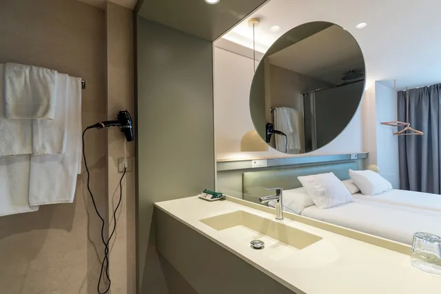 غرفة رومانسية بسريرين منفصلين، Hotel Los Pasiegos 9/10