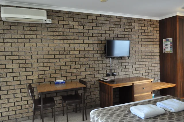 غرفة قياسية بسرير كوين، ALBURY BURVALE MOTOR INN 4/4