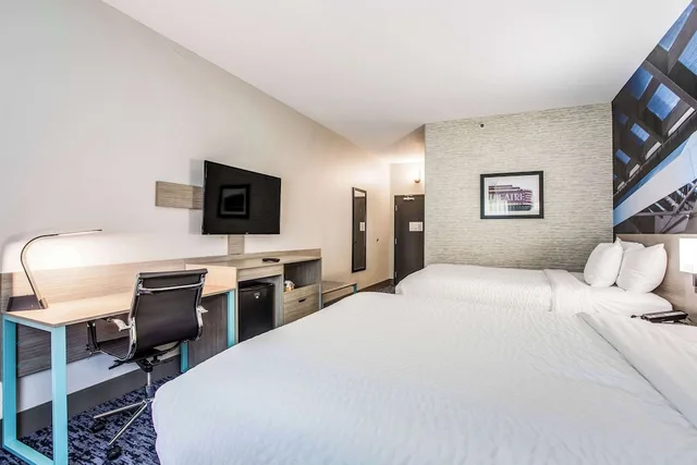 غرفة قياسية بسريرين كوين، Clarion Pointe Franklin Nashville Area 1/5