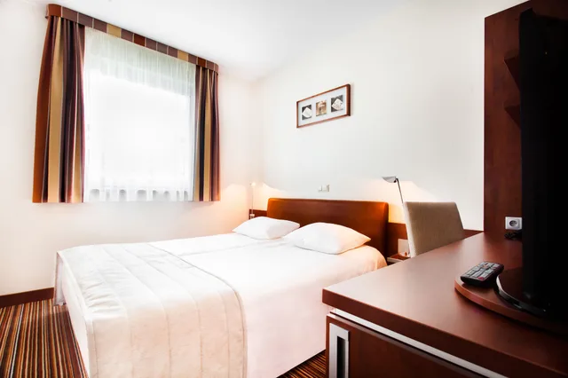 غرفة قياسية بسرير مزدوج، QUBUS HOTEL GLIWICE 2/3