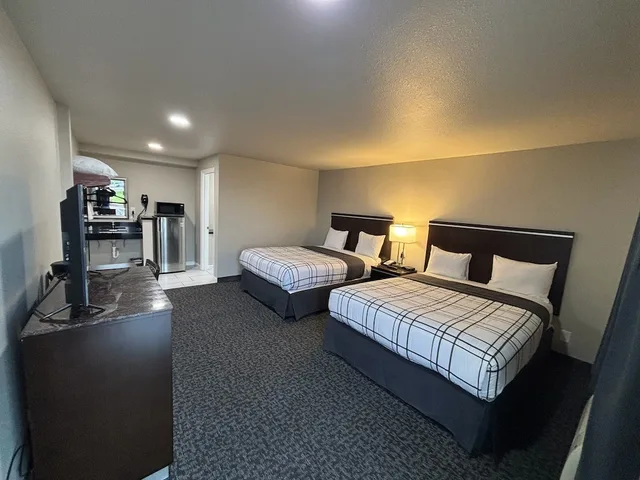 غرفة قياسية بسريرين كوين، Royal Inn Eugene 1/3