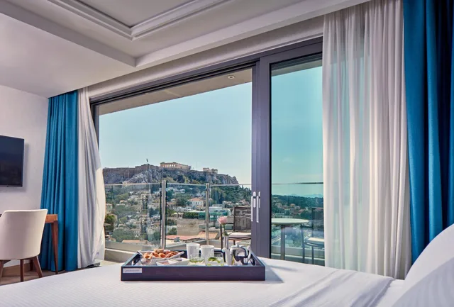 Suite, Queen Bed, Acropolis View, Sofa، Electra Metropolis Athens 3/5