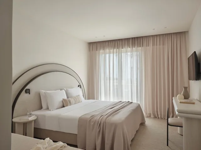 Room, Triple, Twin Beds, Inland View، Atlantica Thalassa Hotel 6/10