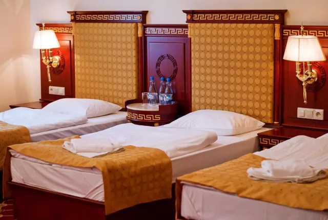 غرفة قياسية ثلاثية، HOLIDAY PARK 1/1