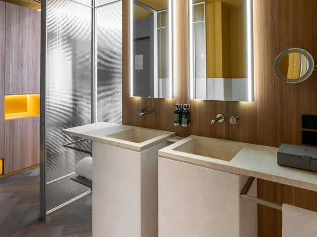 Deluxe, Double Bed, Bay View، Palazzo Tirso Cagliari Mgallery 6/6