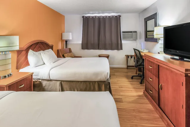 غرفة بسريرين مزدوجين، Econo Lodge Alliance 6/10
